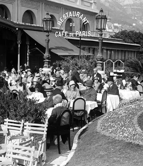 archives-cafe-de-paris